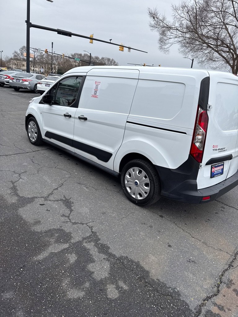 Used 2021 Ford Transit Connect XL image 3