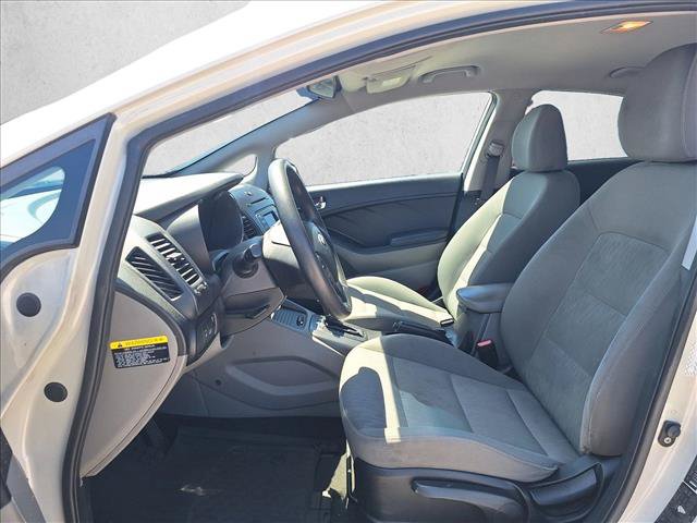 Used 2015 Kia Forte LX FWD image 10