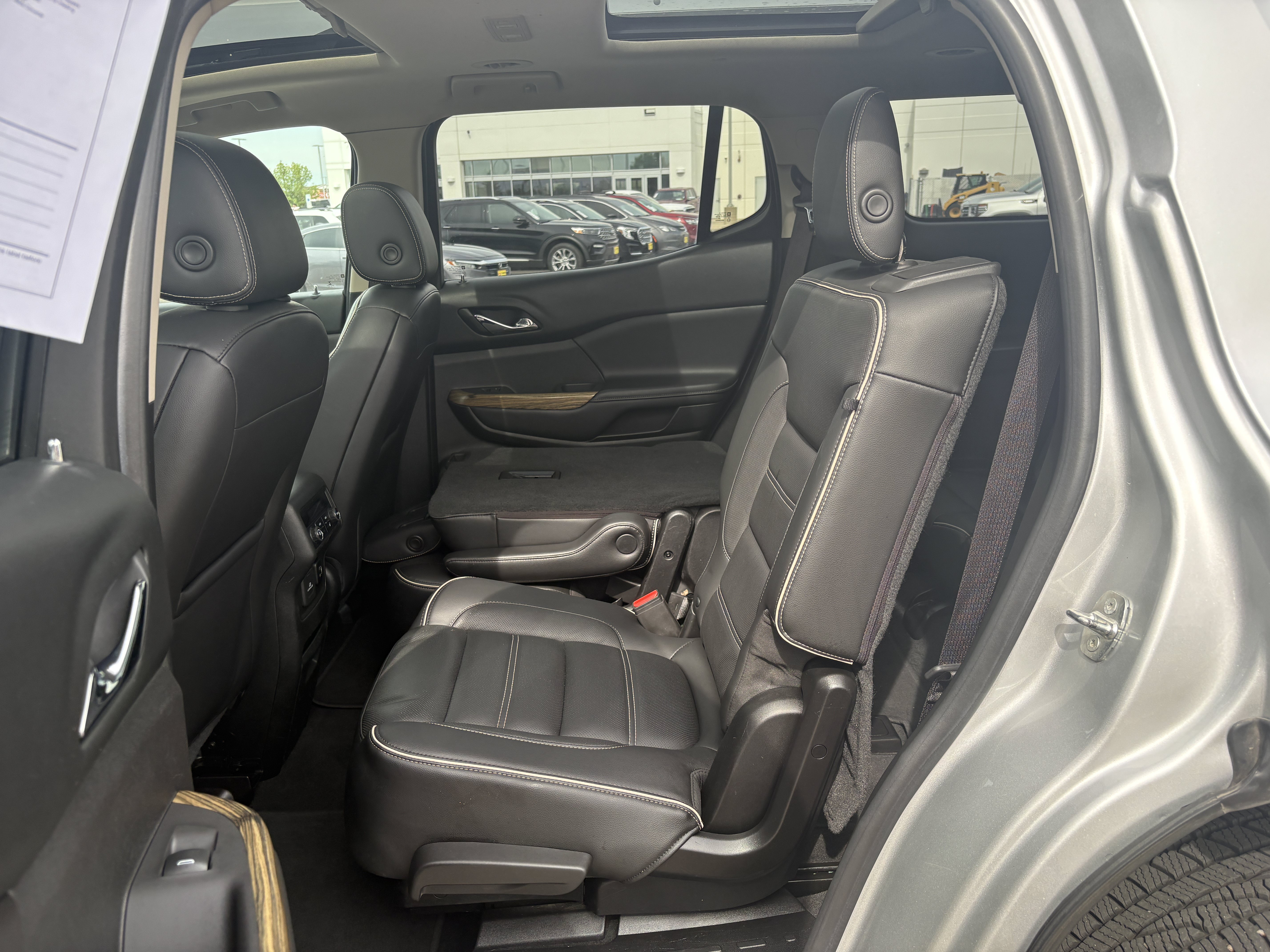 Used 2018 GMC Acadia Denali AWD/4WD image 8