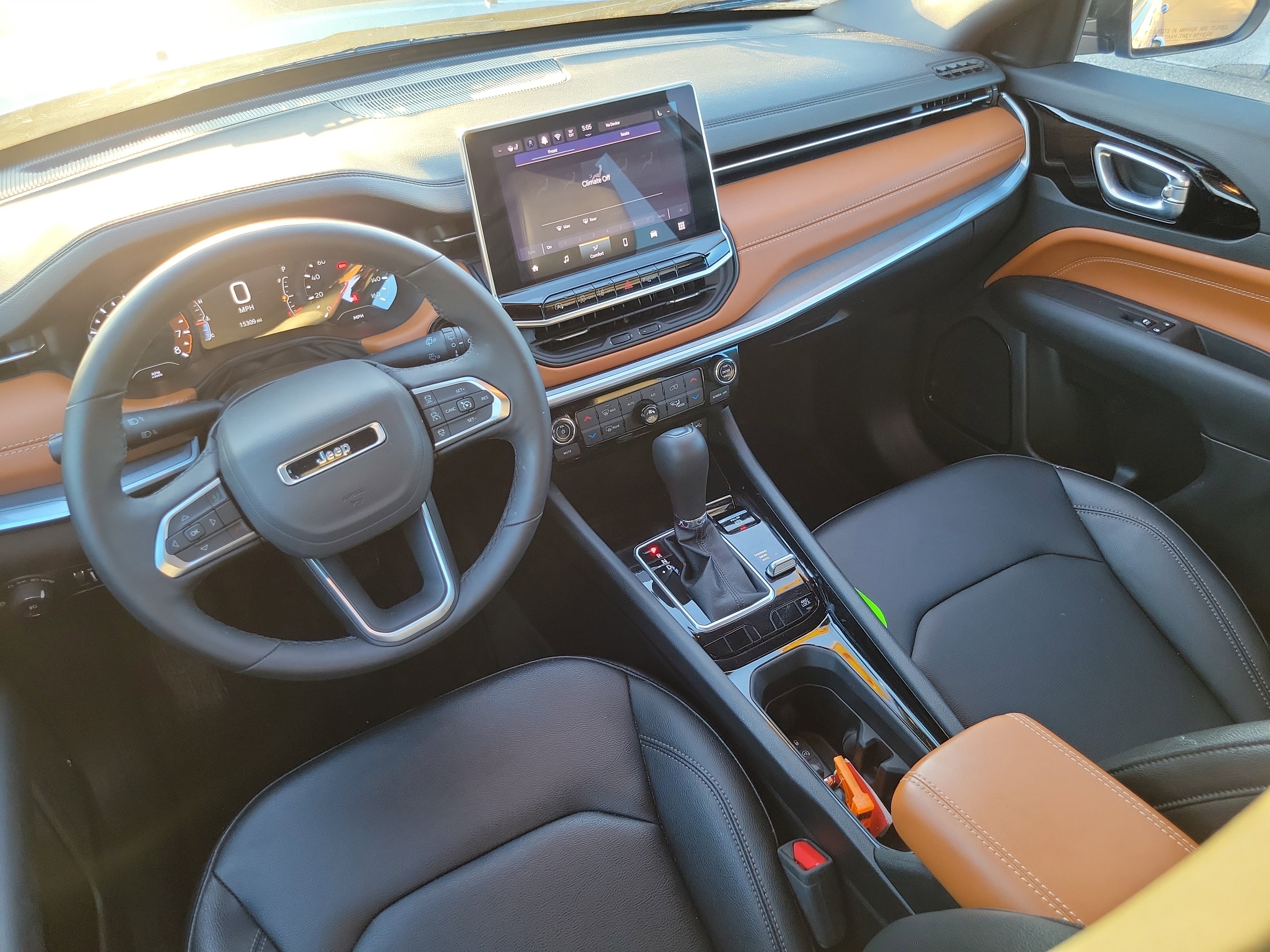 Used 2024 Jeep Compass Limited image 24