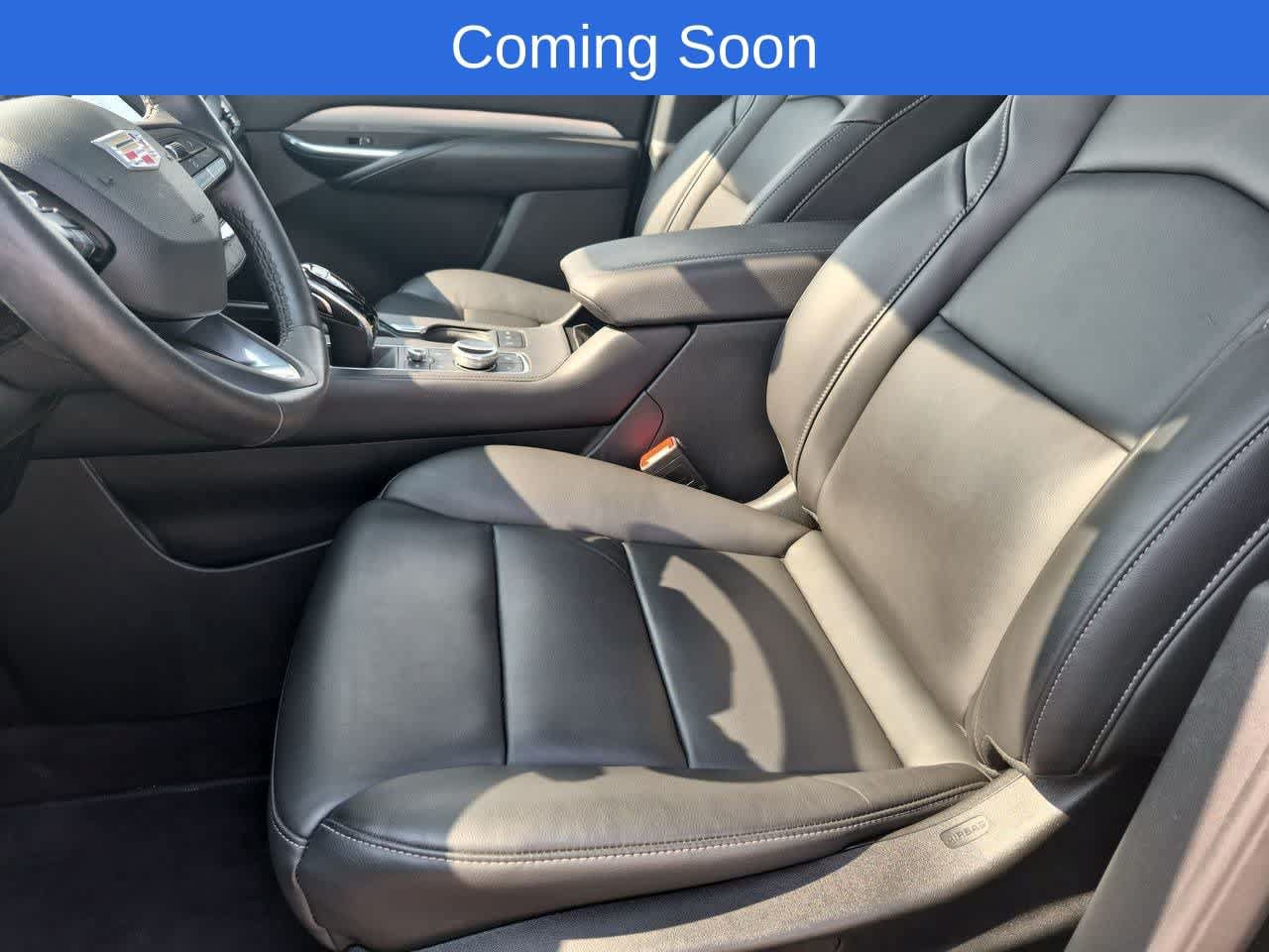 Used 2023 Cadillac XT4 Premium Luxury w/ Cold Weather Package AWD/4WD image 8