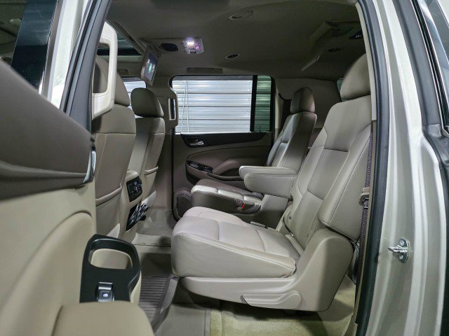 Used 2017 GMC Yukon XL SLT w/ Open Road Package image 16