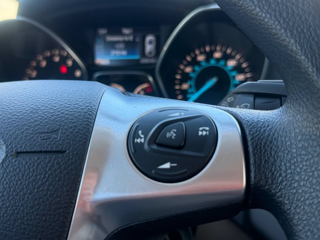 Used 2016 Ford Escape SE AWD/4WD image 17
