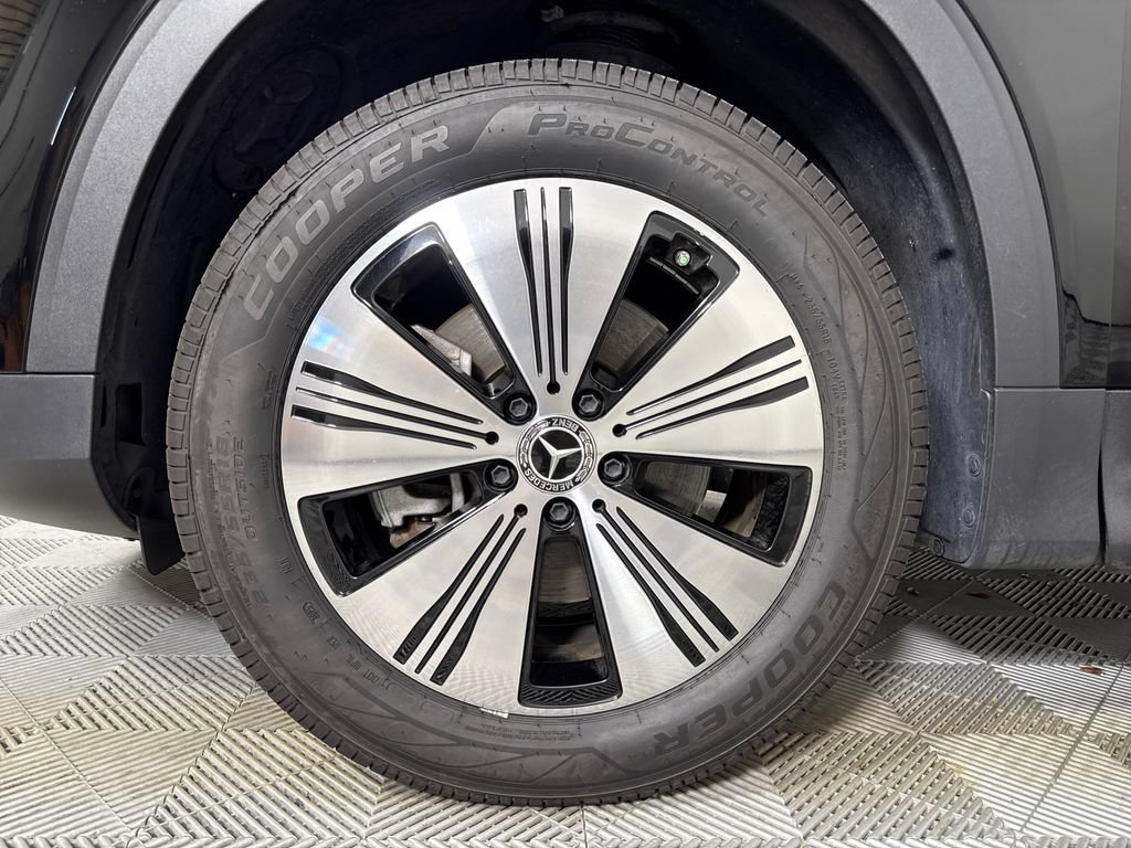 Used 2023 Mercedes-Benz EQB 250+ image 24