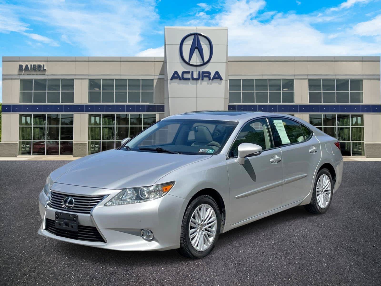 Used 2013 Lexus ES 350 w/ Luxury Pkg FWD image 1
