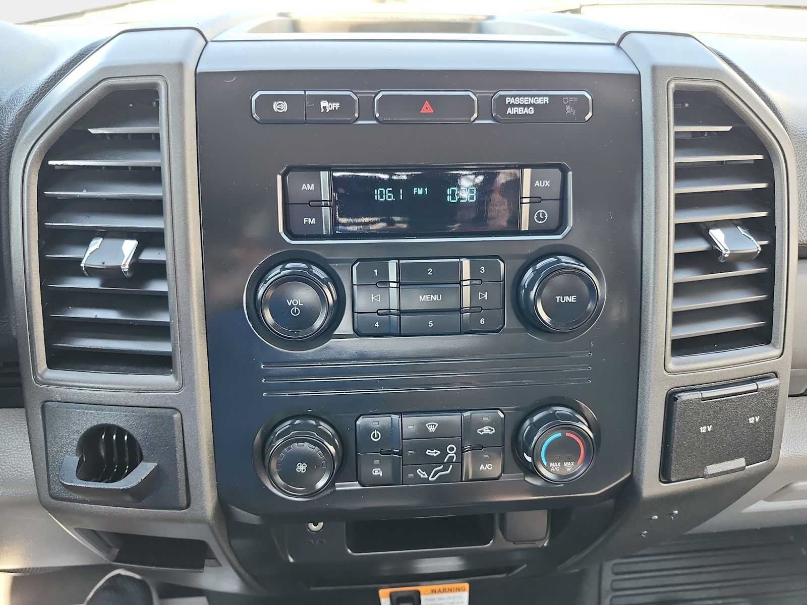 Used 2019 Ford F550 4x4 Regular Cab Super Duty image 13