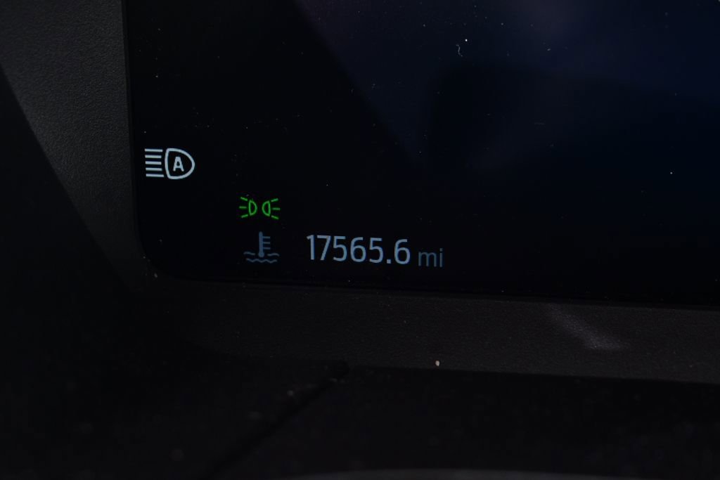 Used 2023 Ford Escape Platinum w/ Premium Technology Package image 27