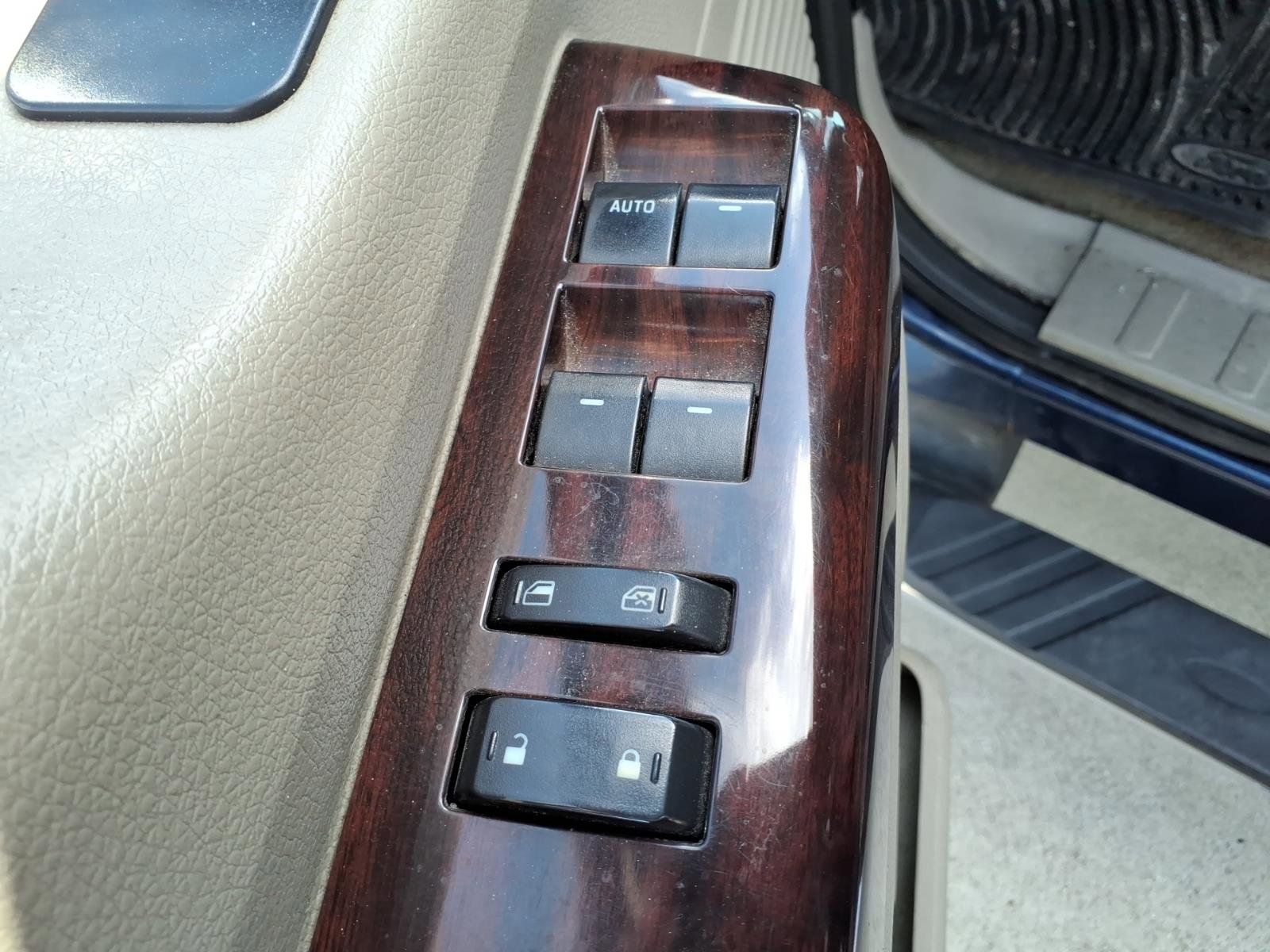 Used 2008 Ford F350 Lariat image 15