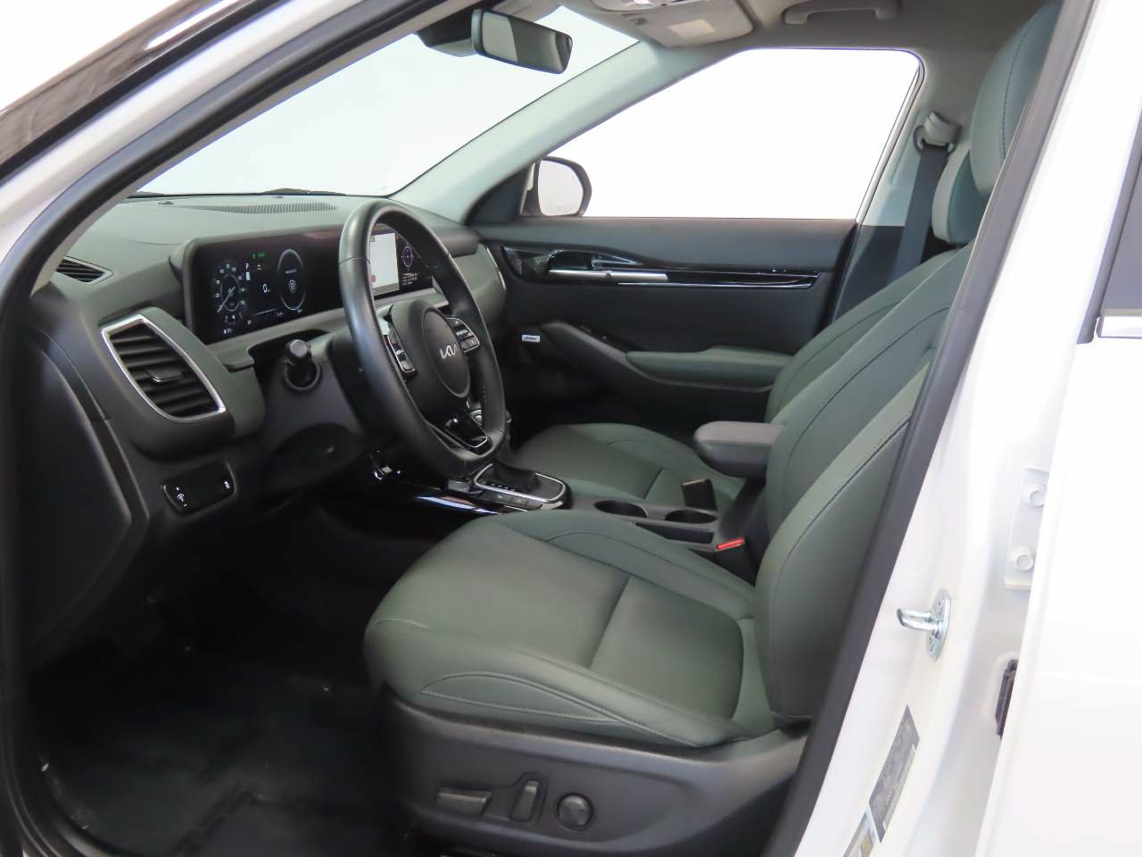 Used 2024 Kia Seltos SX AWD/4WD image 14