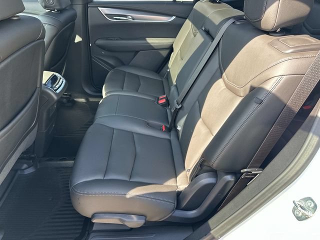 Certified 2024 Cadillac XT6 Luxury w/ LPO, Floor Liner Package AWD/4WD image 11
