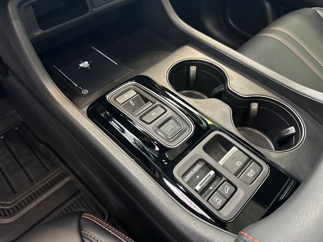 Used 2025 Honda Pilot TrailSport image 35