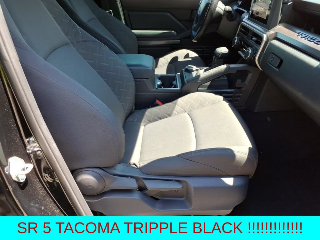 Used 2025 Toyota Tacoma SR5 AWD/4WD image 8