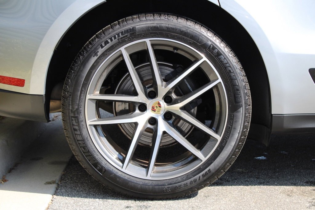 Used 2024 Porsche Macan image 15