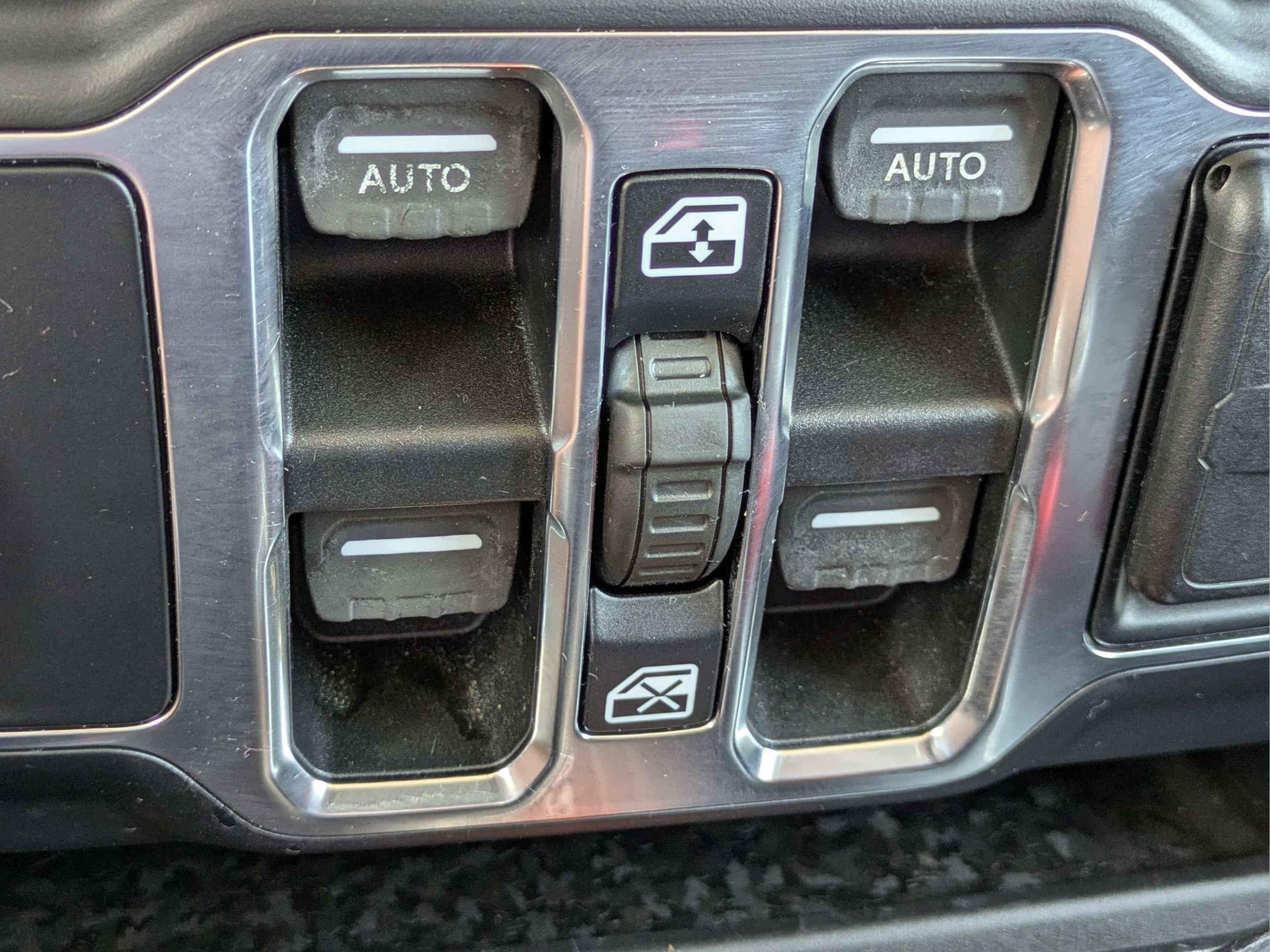 Used 2019 Jeep Wrangler Unlimited Sport S AWD/4WD image 24