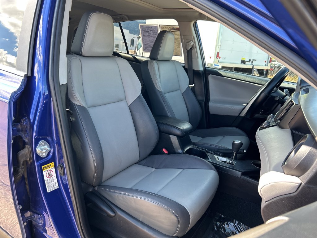 Used 2014 Toyota RAV4 Limited AWD/4WD image 17