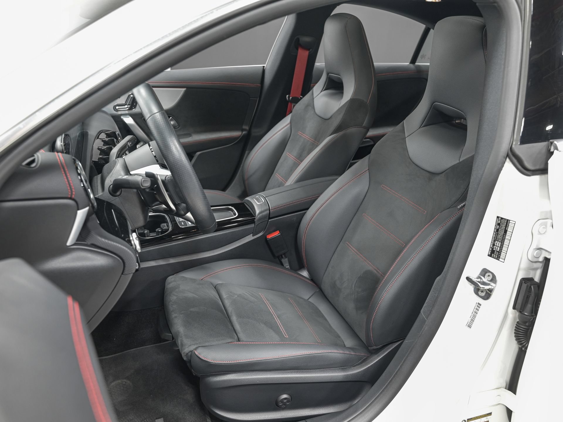Used 2025 Mercedes-Benz CLA 45 AMG 4MATIC image 15