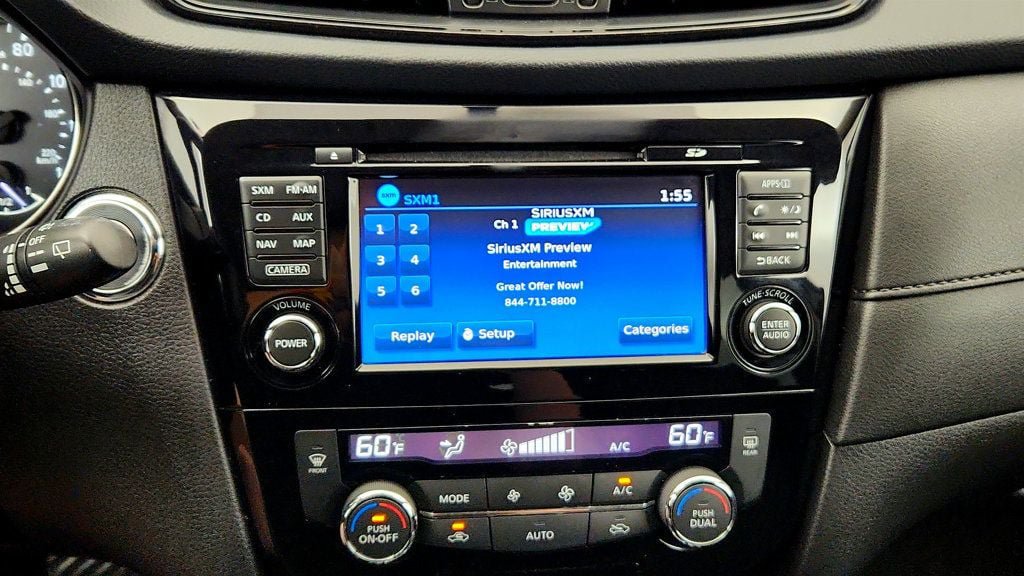 Used 2017 Nissan Rogue SV w/ SV Premium Package AWD/4WD image 17