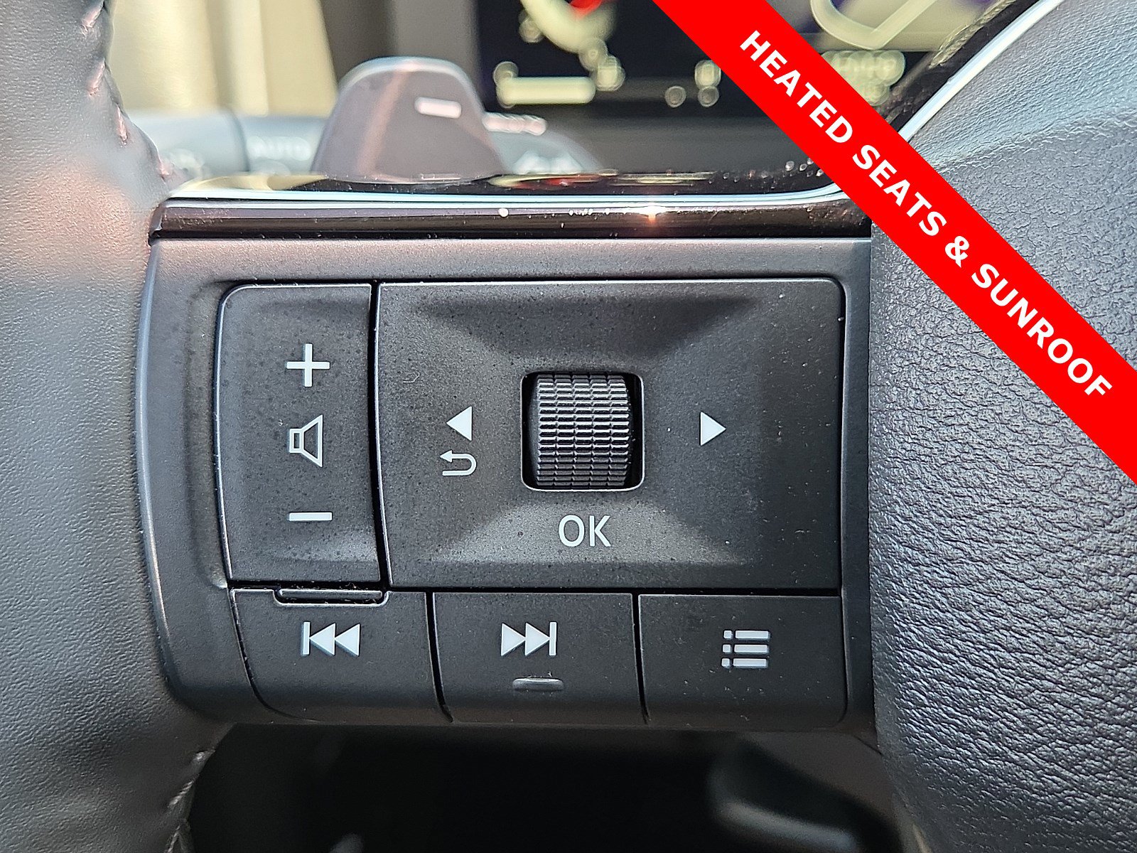 Used 2025 Nissan Rogue SL w/ Tech Package FWD image 21