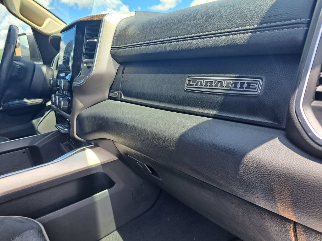 Used 2019 RAM 1500 Laramie AWD/4WD image 33