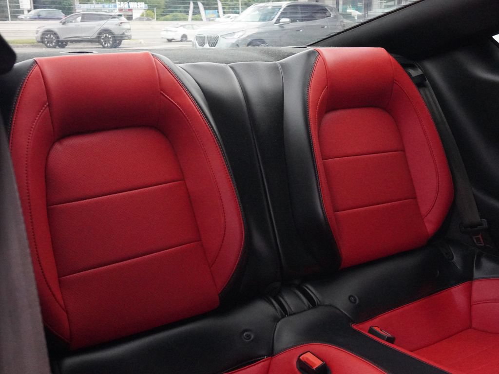 Used 2019 Ford Mustang GT Premium w/ Performance Package - Level 2 RWD image 29