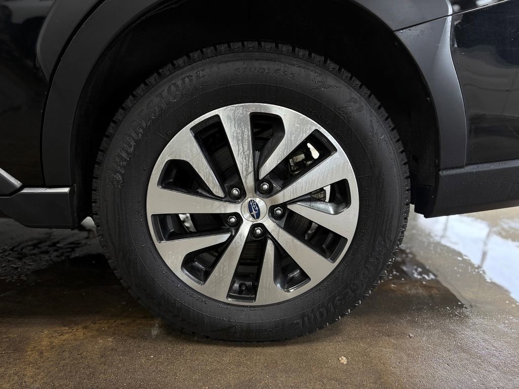 Used 2024 Subaru Outback Premium image 32