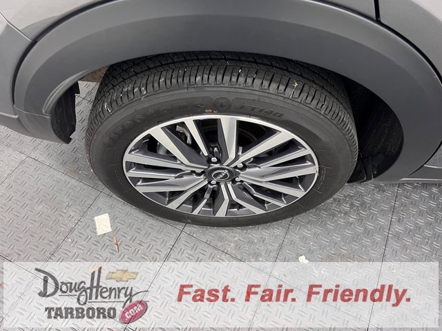 Used 2024 Nissan Kicks SV image 16