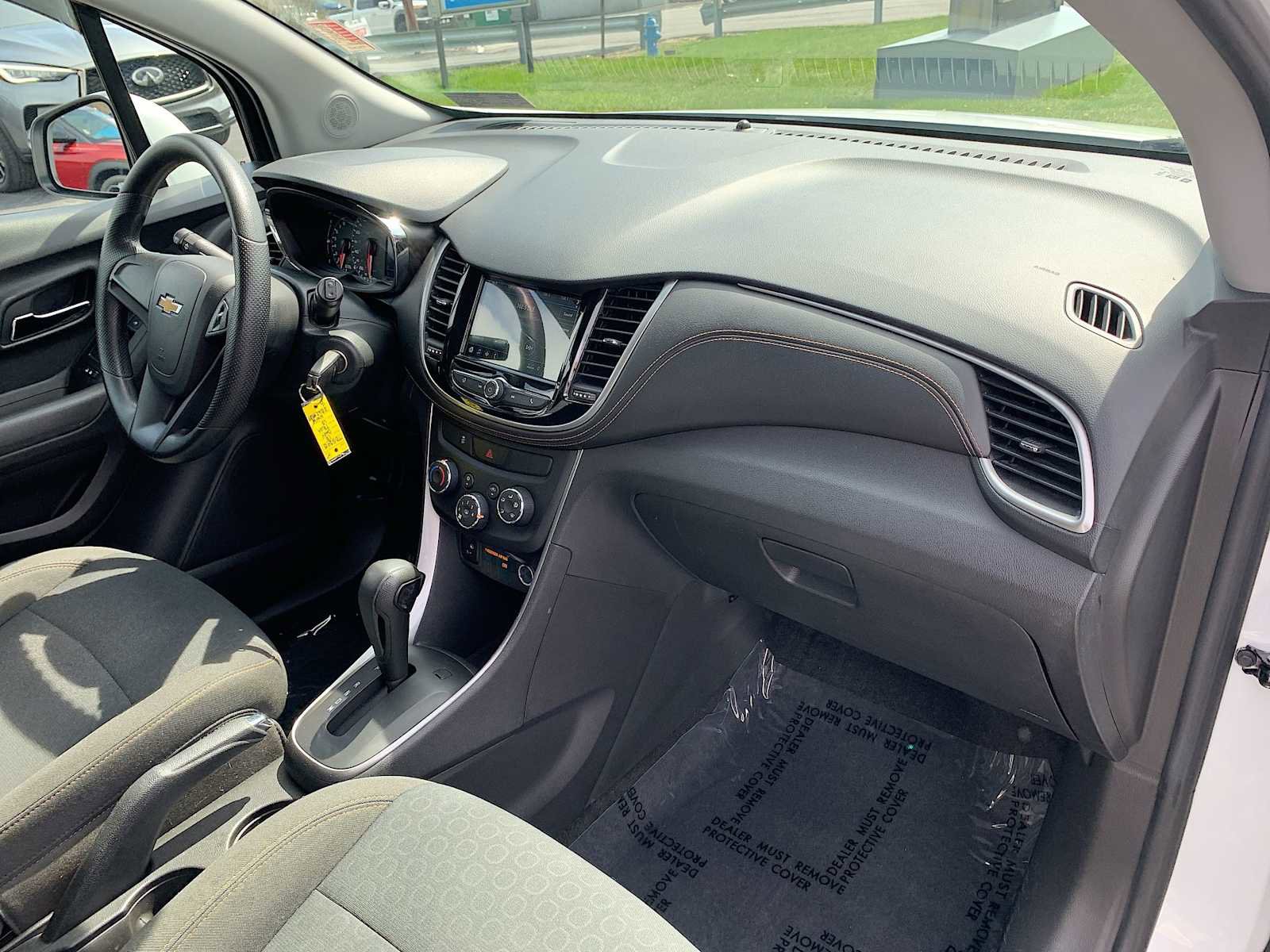 Certified 2018 Chevrolet Trax LS image 25