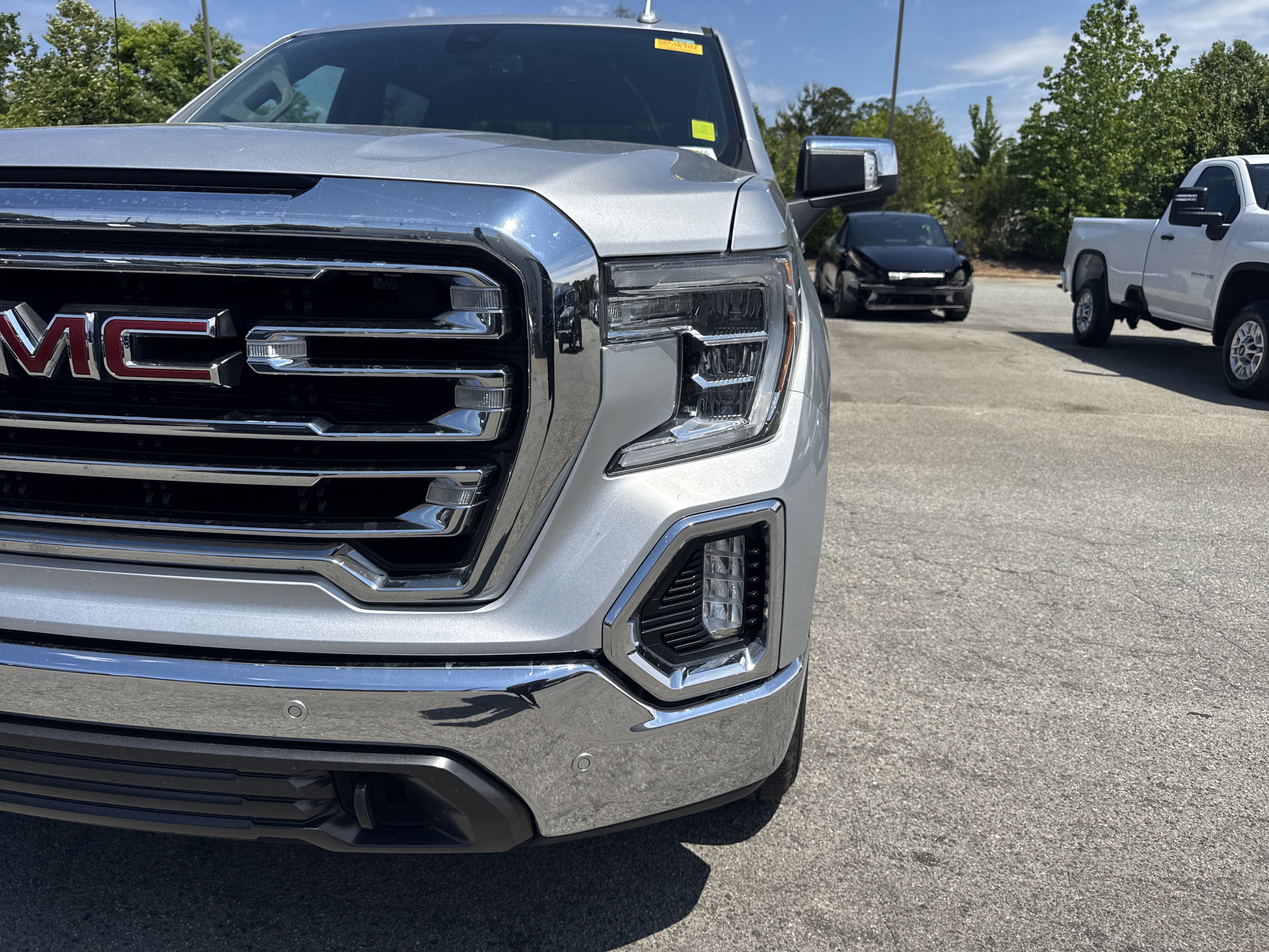 Used 2019 GMC Sierra 1500 SLT w/ SLT Premium Plus Package AWD/4WD image 6