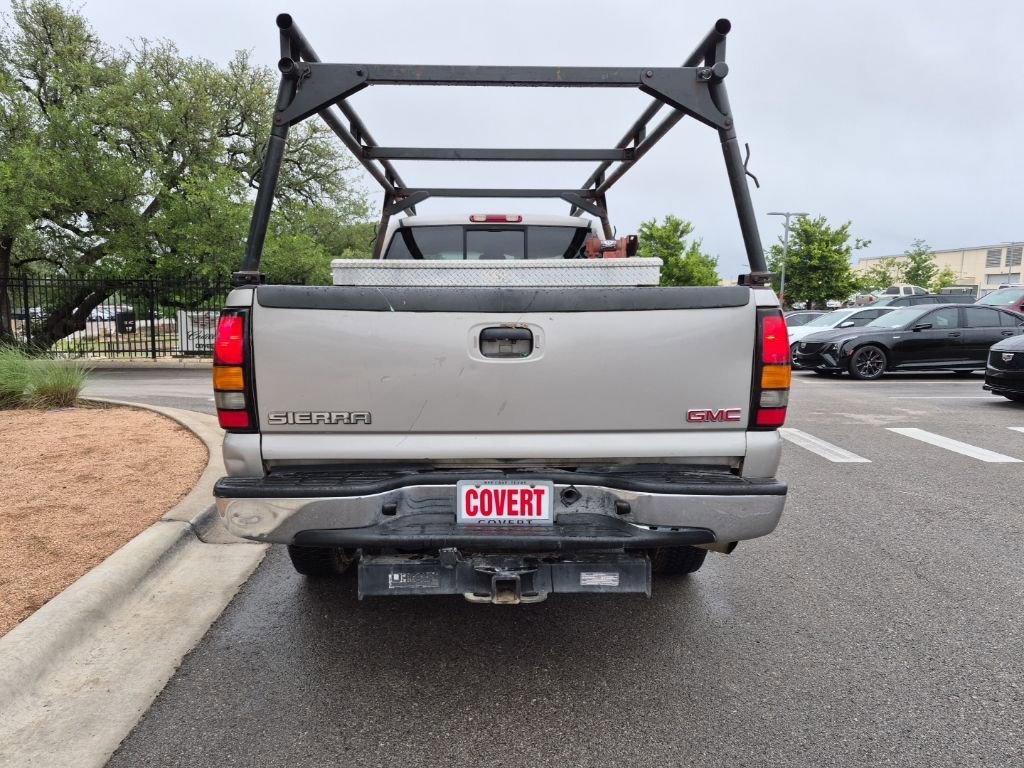 Used 2004 GMC Sierra 2500 SLE w/ Heavy-Duty Power Package image 8