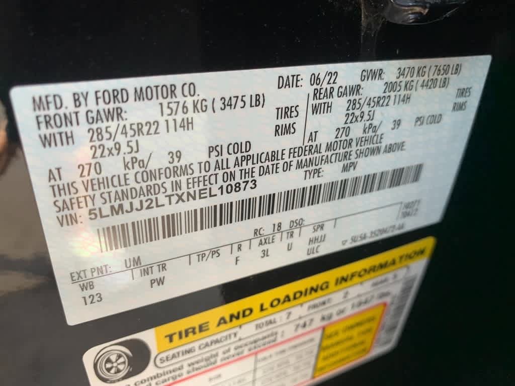 Used 2022 Lincoln Navigator Reserve AWD/4WD image 30