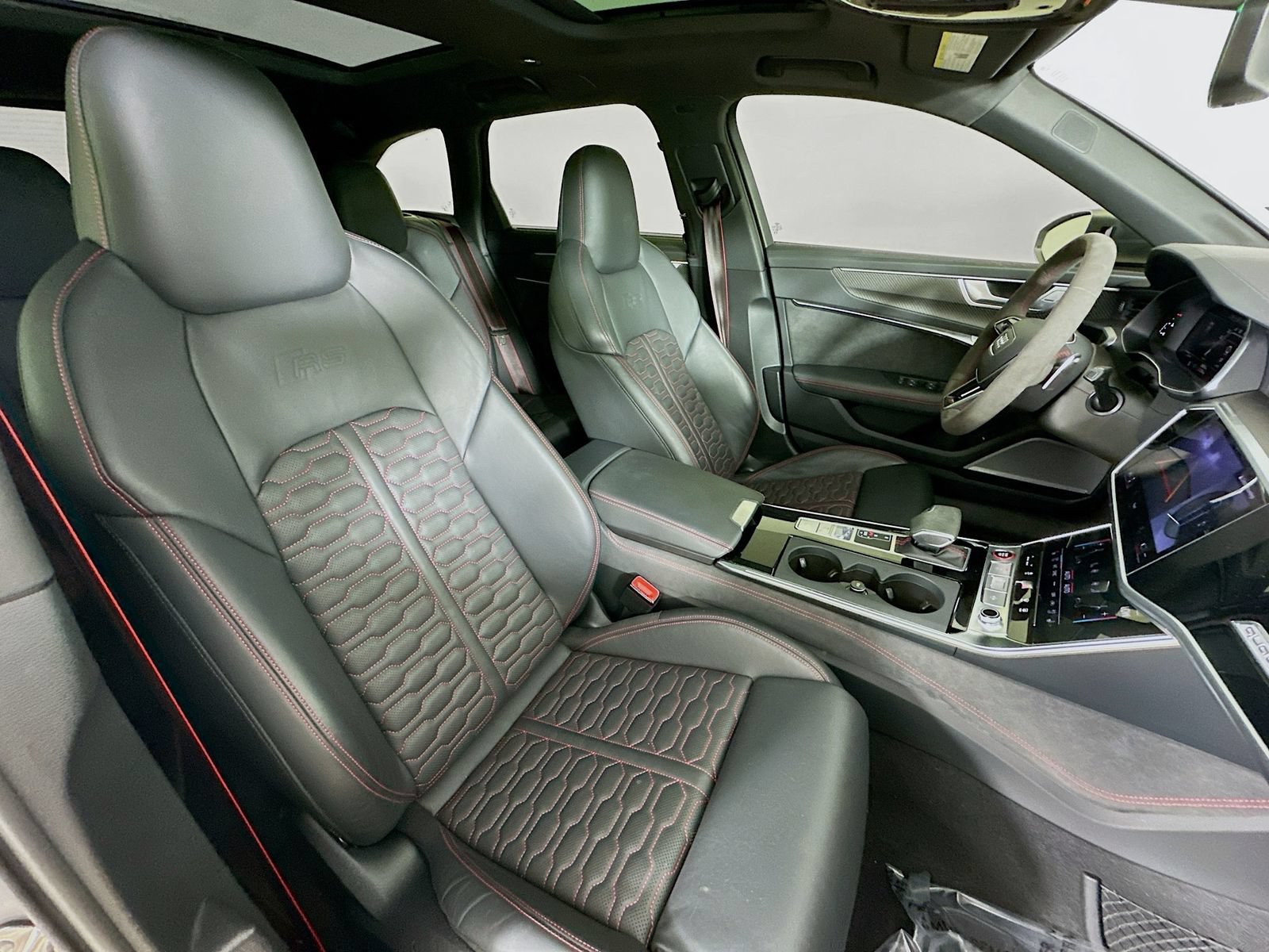 Used 2023 Audi RS 6 w/ Executive Package AWD/4WD image 46