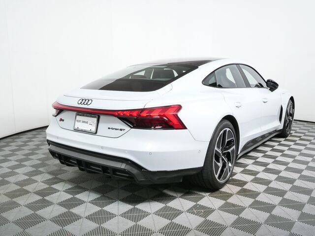 Used 2023 Audi RS e-tron GT w/ Carbon Performance Package AWD/4WD image 3
