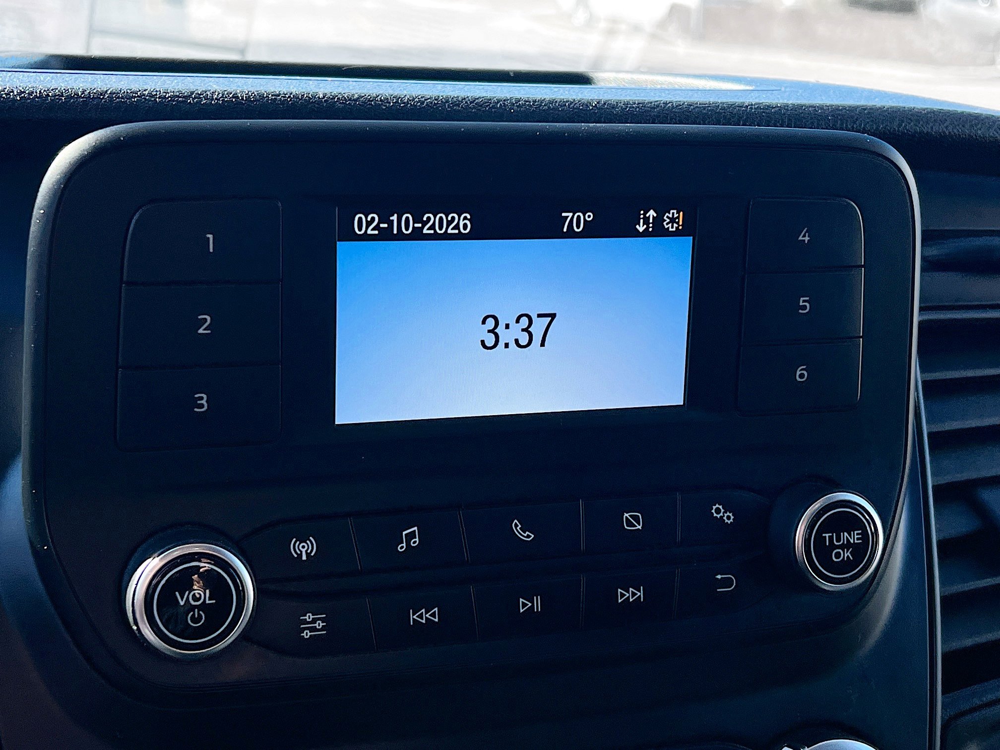 Used 2023 Ford Transit 250 148 High Roof Extended w/ Load Area Protection Package image 27