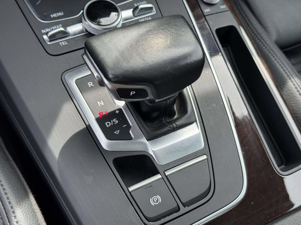 Used 2018 Audi Q5 2.0T Premium Plus w/ Premium Plus Package AWD/4WD image 33