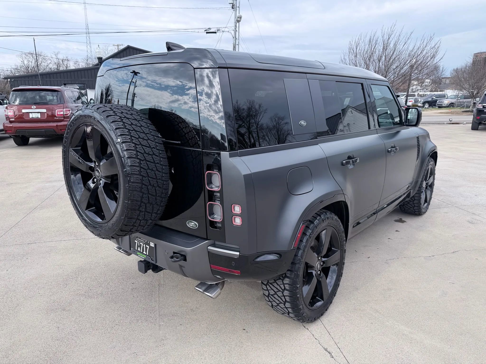 Used 2023 Land Rover Defender 110 V8 image 87