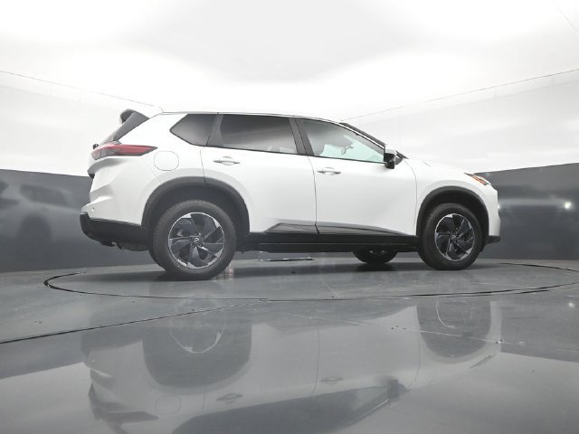 Certified 2024 Nissan Rogue SV AWD/4WD image 37