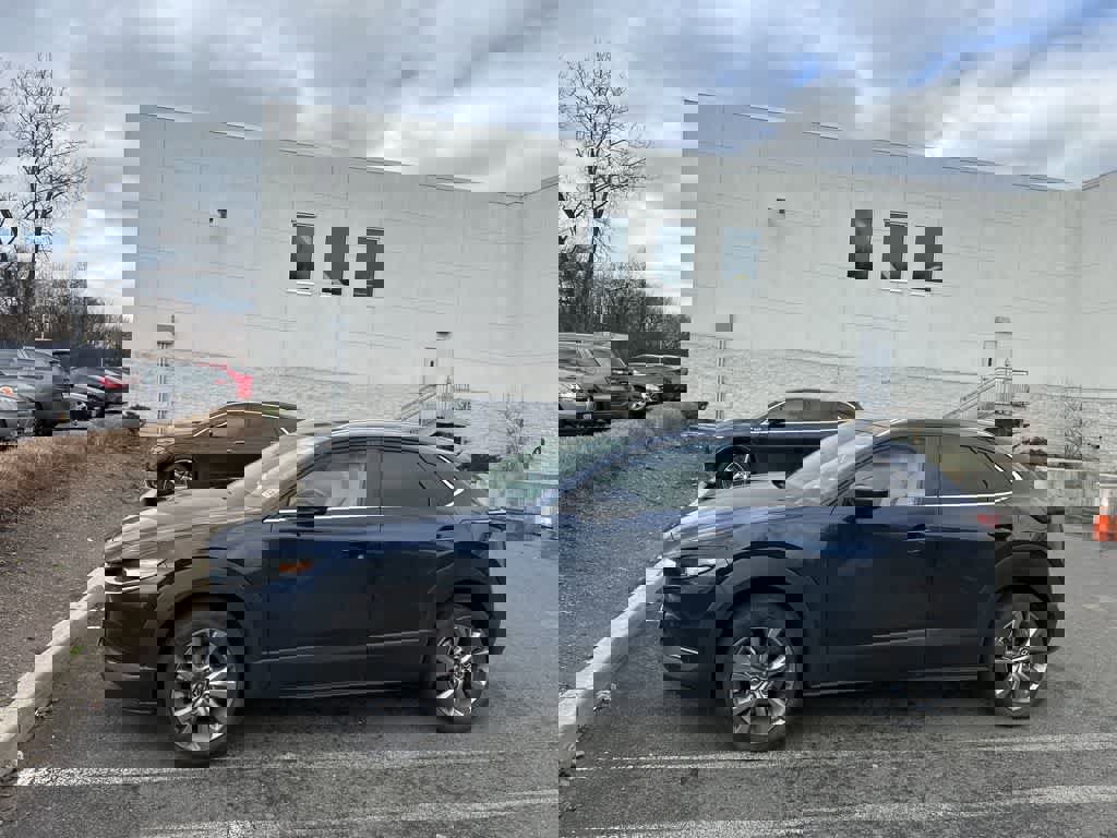 Used 2023 MAZDA CX-30 AWD 2.5 S w/ Select Package image 3