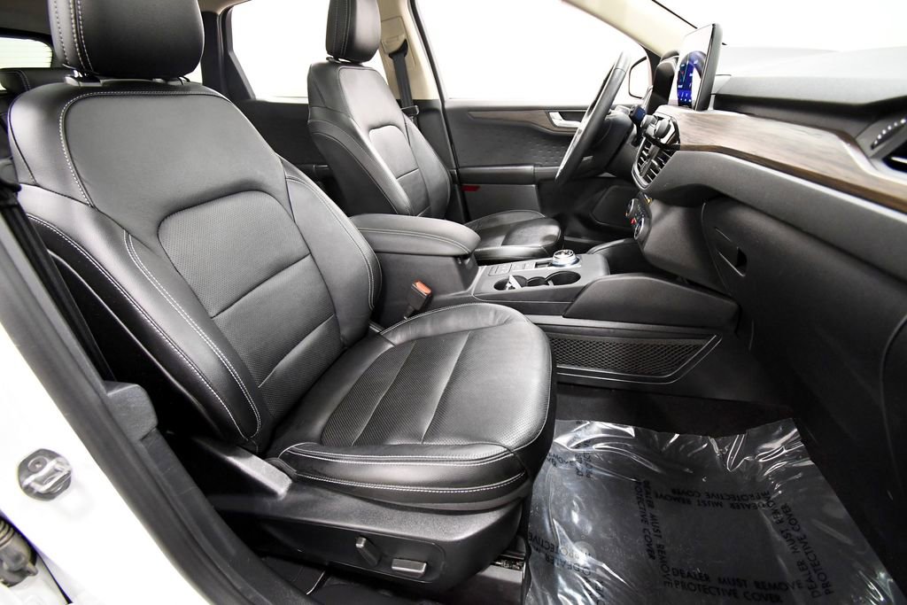 Used 2020 Ford Escape Titanium w/ Titanium Premium Package 2.0 image 19