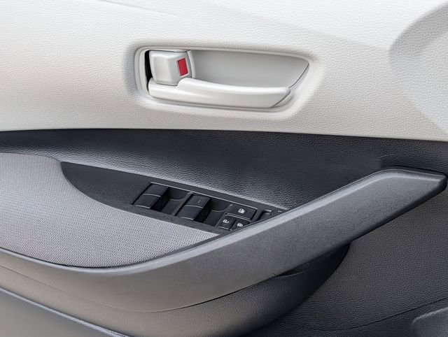 Used 2026 Toyota Corolla LE image 23