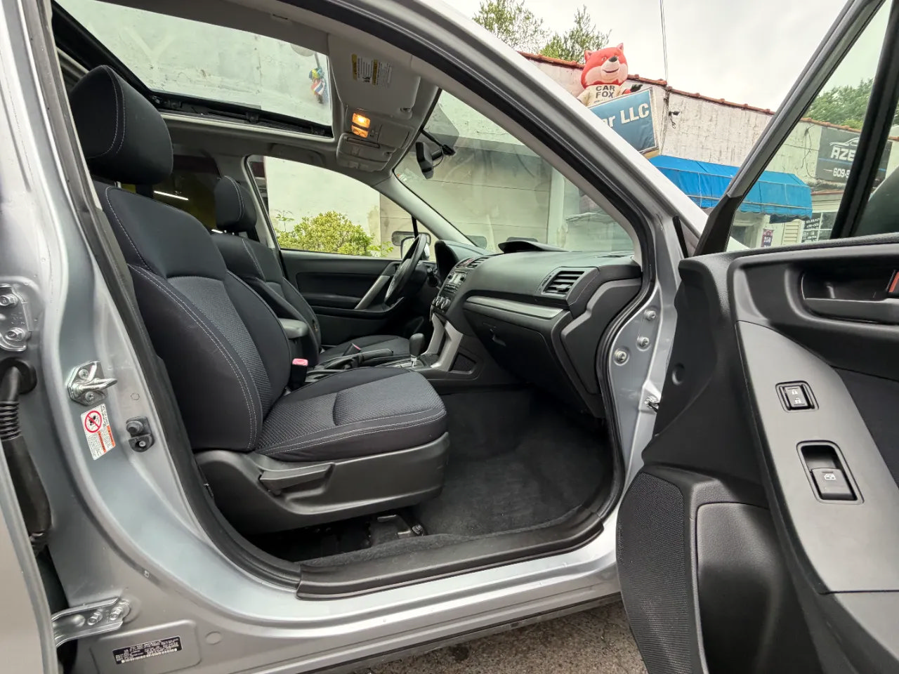 Used 2015 Subaru Forester 2.5i Premium w/ Popular Package #1 AWD/4WD image 34