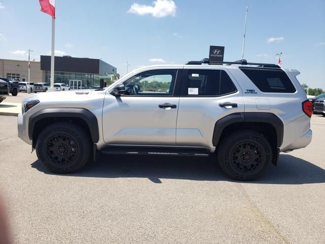 New 2026 Toyota 4Runner TRD Off-Road AWD/4WD image 9