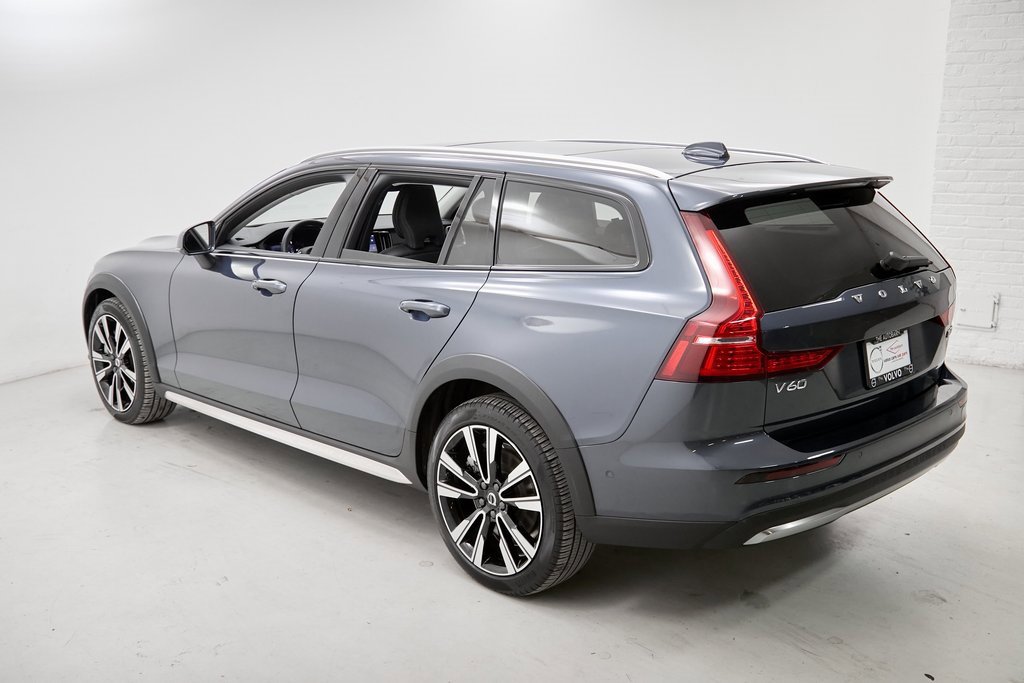 Certified 2024 Volvo V60 B5 Cross Country Ultimate image 7