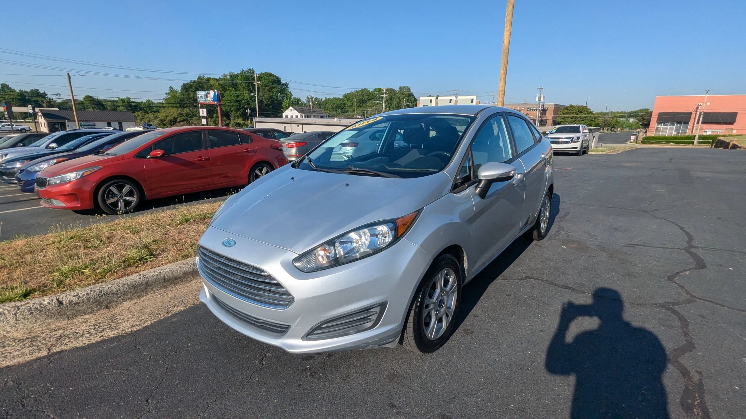 Used 2014 Ford Fiesta SE FWD image 3