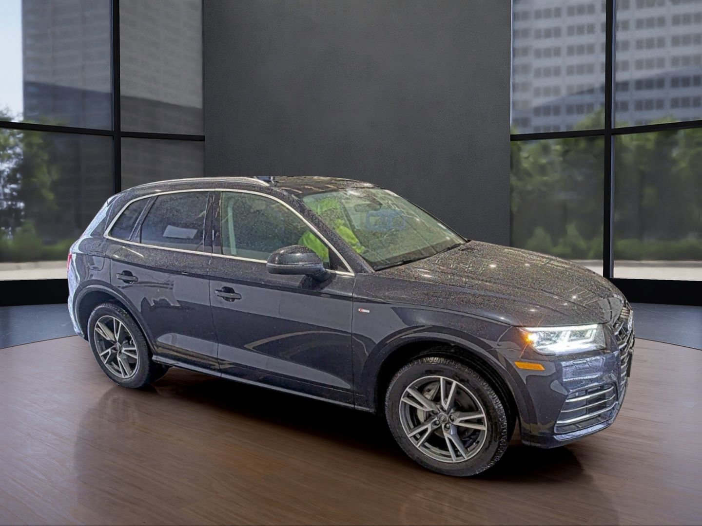 Used 2020 Audi Q5 e Premium Plus w/ Premium Plus Package image 3