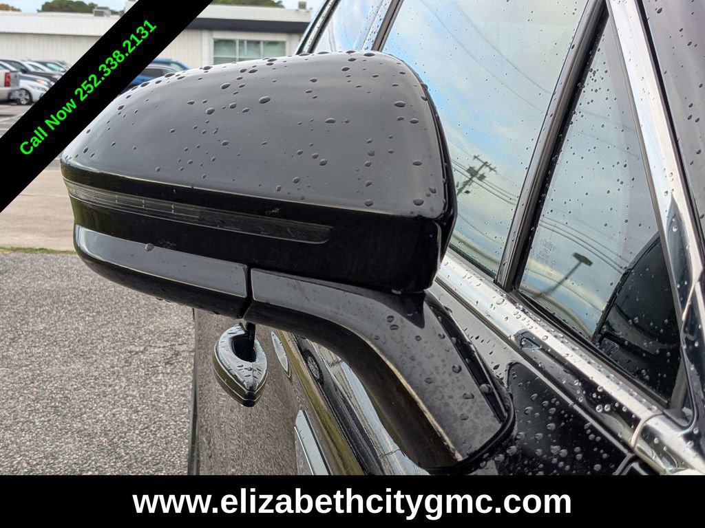 Used 2023 Lincoln Nautilus Reserve image 11