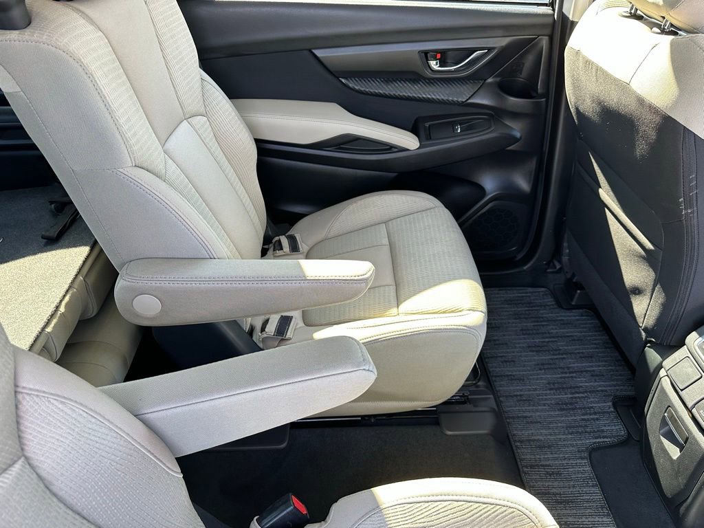 Used 2025 Subaru Ascent Premium image 9