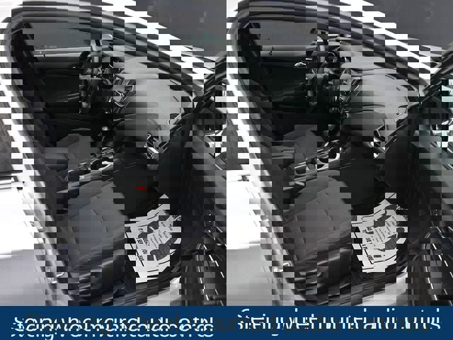 Used 2018 Chevrolet Cruze LT w/ Convenience Package image 13