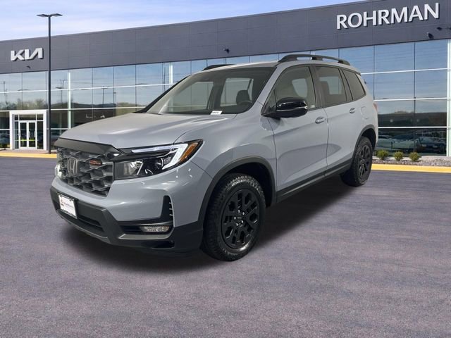 Used 2023 Honda Passport TrailSport image 1