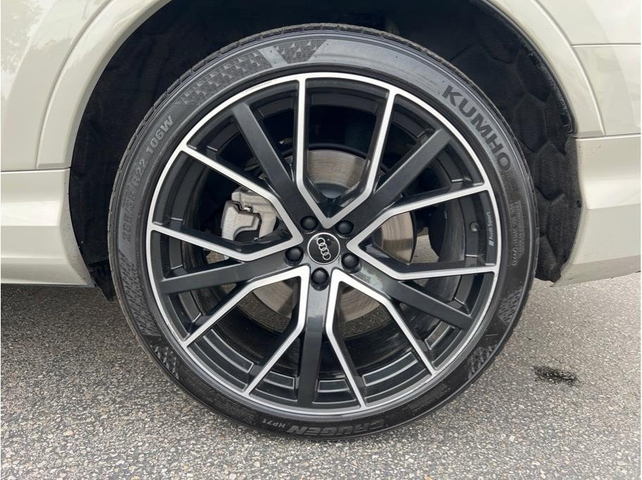 Used 2021 Audi Q7 3.0T Prestige image 33