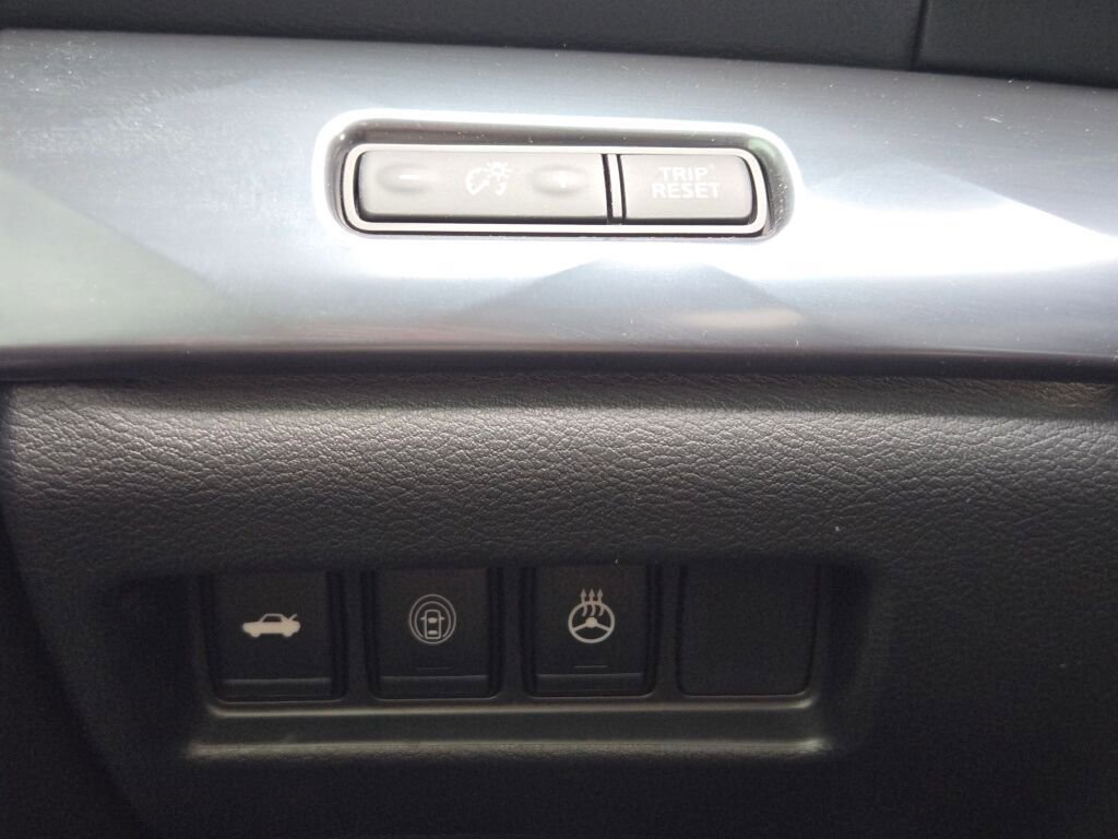 Used 2023 Nissan Maxima SR w/ Sport Mat Group image 23